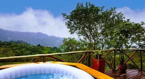 BAUMHAUS Cabanas rusticas con jacuzzi privado - Image 3