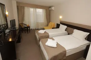 Hotel Bansko SPA & Holidays - Free Parking - Image 2