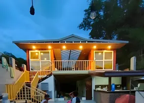 Krossroads Inn - Image 1