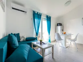 Apartment in Omisalj with Rooftop Terrace - Image 4