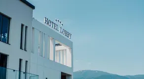 HOTEL LOBBY - Image 3