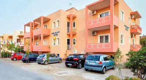 Revekka Rooms Bed & Breakfast - Image 4
