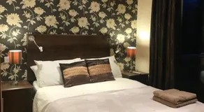 Beechtree Chalet - Image 2