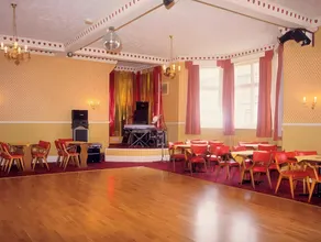 New Beach Hotel - Image 5