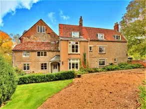 Historic House by River Nene  Beach Access - Image 5