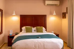 Ace Premier Hotel - Image 2