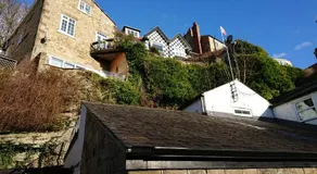 Teardrop Cottage - Image 3
