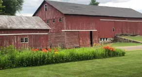 The FarmHouse Inn Guest House - Image 4