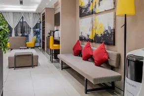 Home Inn Plus Nanjing Xinjiekou Metro Station Deji Plaza - Image 4