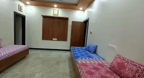 Swami Bhakt Nivas - Image 2