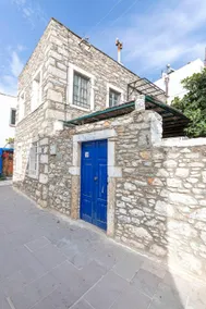 Ten mins to Bodrum Beach with Central Location - Image 2