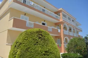 Derekas studios & apartments - Image 4