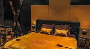 La loveroom bdsm grassoise "La chambre des désirs" - Image 2