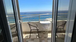 House With View - Image 3