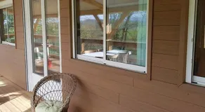 Chalet avec terrasse face aux Pyrénées - Image 4