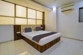 Hotel Krishna Inn - Image 2