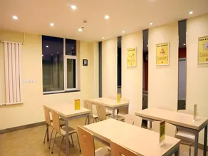 7 Days Inn Datong Railway Station - Image 2