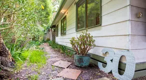 Merricks Surf Cottage - Charming Beachfront Bliss - Image 5