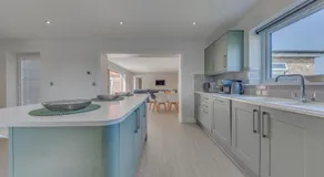 Luxury Cottage, Dog Friendly, Stunning Views, Private Garden - Image 5