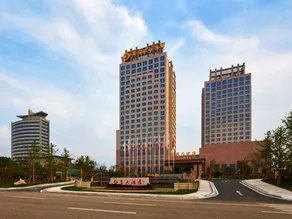 Huaxi Hotel - Image 4