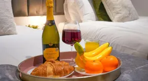 Boutique Apartment - City Centre - Free Parking, Fast Wifi and Smart TV by Yoko Property - Image 4