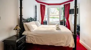 The Lodge Harrogate - Image 2