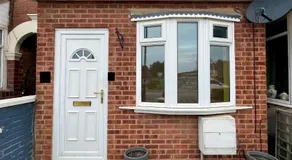 Stylish 3-Bedroom Home! - Image 3