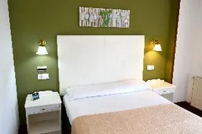 Hotel Santa Cristina Oleiros - Image 3