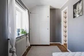 Private Floor in Cozy Villa. - Image 5