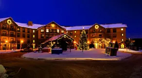 Six Flags Great Escape Lodge & Indoor Waterpark - Image 2
