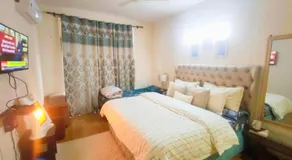 Budget Condo Family Stay 2 BHK - Image 2