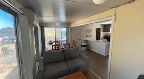 Woodmans Hill Motel - Image 2