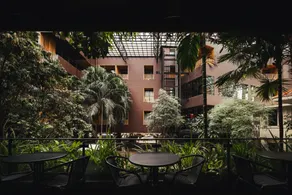 515 VICTORY Hotel - Image 4