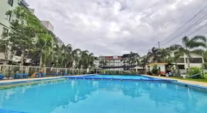 Luna staycation Cozy Condo near Enchanted Kingdom - Image 3