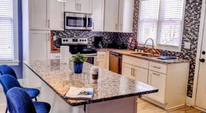 Private 3 bd 3 ba close to Downtown Memphis Medical District - Image 2