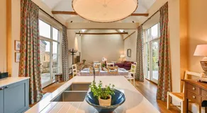Bullfinches Barn - Image 2
