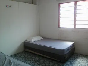 Mermaid & Unicorn Guesthouse - Image 3