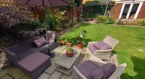 Rose Garden Retreat - Image 4