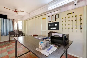 Super OYO Hotel O Ramaraopet Near Kakinada Beach - Image 3