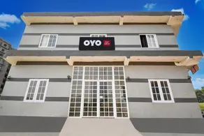 SPOT ON by OYO Hotel Gold Inn - Image 1
