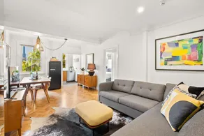 St. James, Art Deco Dream -  2 Bedrooms w/ Aircon - Image 3