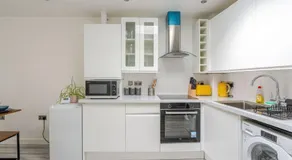 Luxury Flat Near Central London - Tower Bridge- Covent Garden - Image 5