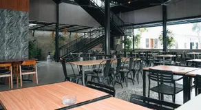 Sans WM Hotel Blitar - Image 2
