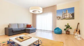 Feel at home - Free private parking - Image 2