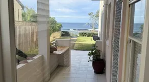 Stunning Ground Floor Apt with Ocean Views - Image 5