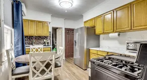 Premier Lodi 3BR 1st Floor Near NYC, MetLife & American Dream - Image 4