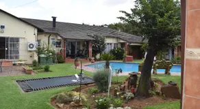 African Elephant Guesthouse - Image 4