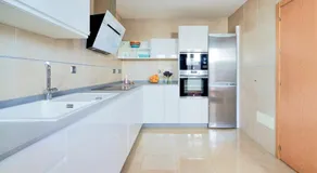 PENTHOUSE NEAR BEACH AND MALAGA CITY 600MB WIFI FOR JOB. MONTHLY PRICE AVAILABLE - Image 3