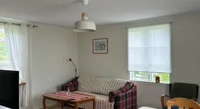 Charmigt trähus i skogsbrynet i Huskvarna - Image 3