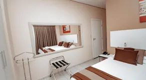 Plaza Dutra Hotel - Image 2